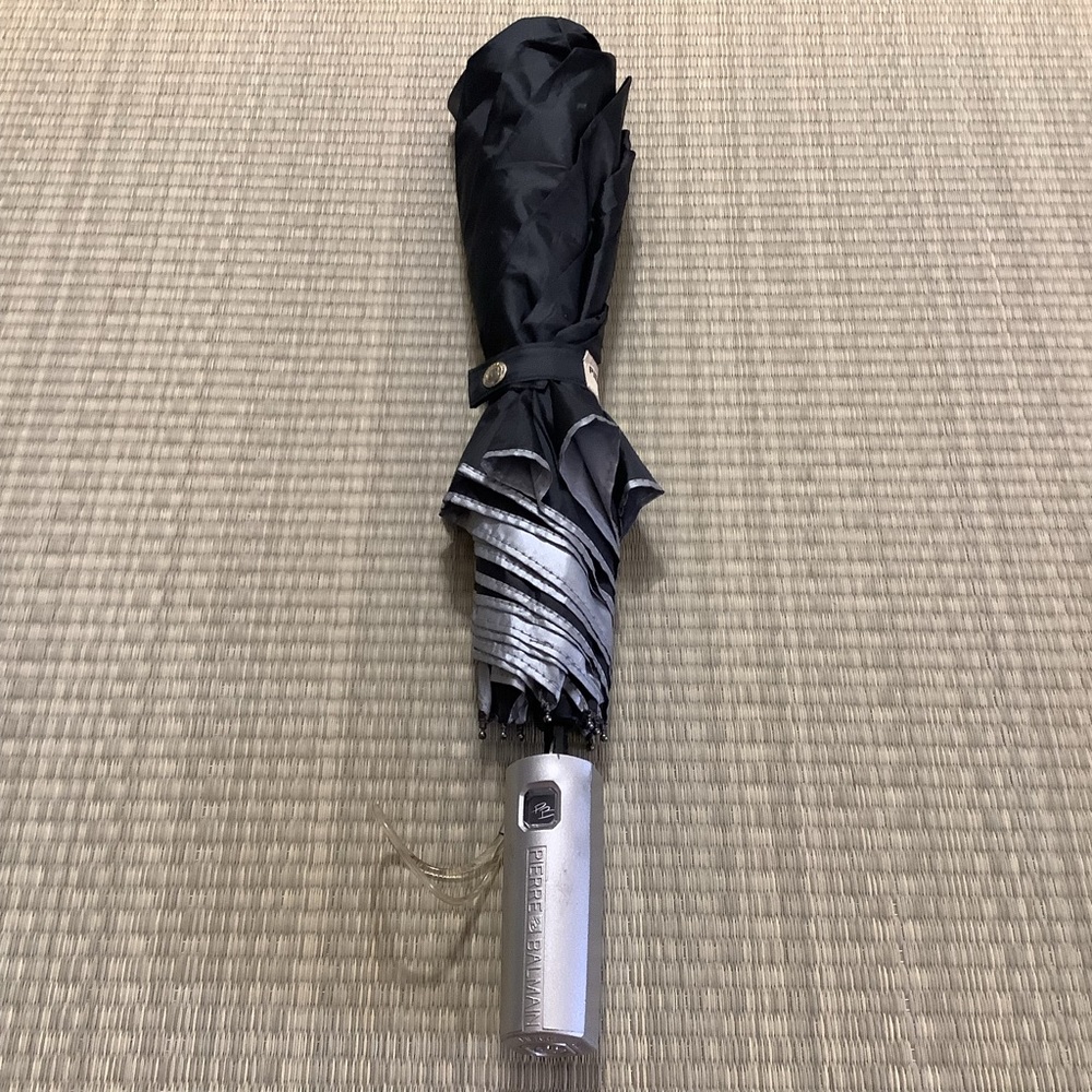Pierre Balmain Paris Collapsible Umbrella black with silver trim and base